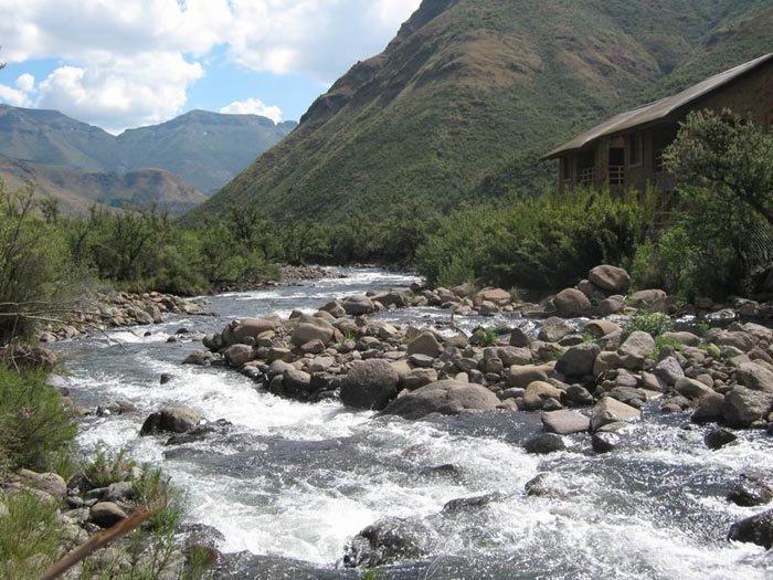 Maliba River Lodge Butha-Buthe Екстериор снимка